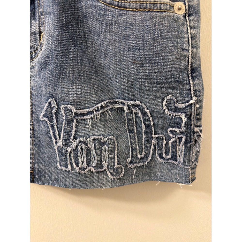Von Dutch Y2K Denim Mini Skirt Medium Wash Logo Patches Wings NWT Size 1/25 - Picture 4 of 5